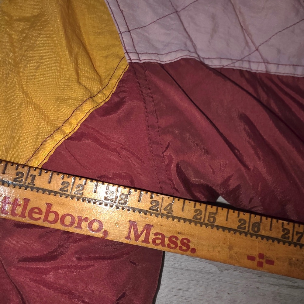 Vtg Starter Washington Redskins Hooded Puffer Jacket Burgundy Gold 90s XL - Picture 8 of 15